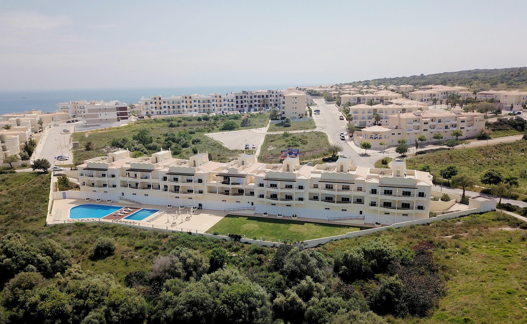 Lagos Bay Plaza Exterior photo